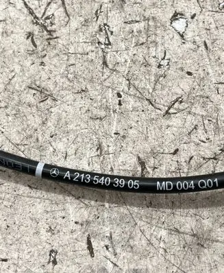 Mercedes-Benz SL R231 Brake pads wear sensor A2135403905 MD004001