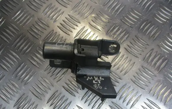 Ford Mondeo MK IV Rear door upper hinge