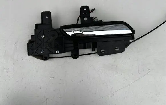 MG Marvel R Loading door exterior handle/bracket D00231279752 11357954