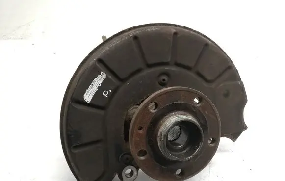 Volkswagen Tiguan Front wheel hub