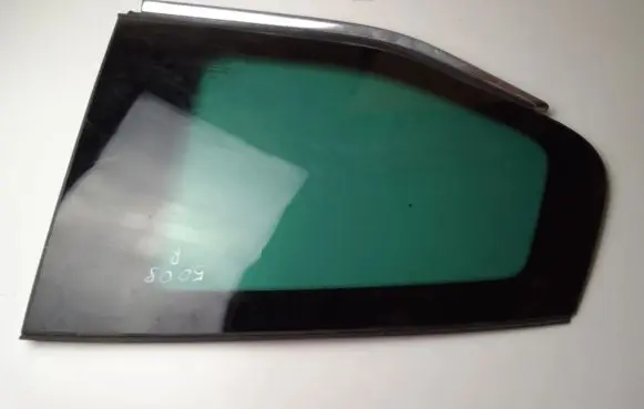 Peugeot 5008 Rear side window 9684810580