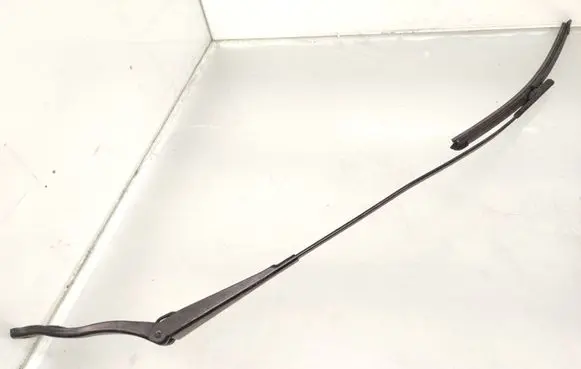 Opel Corsa D Windshield/front glass wiper blade 13284134