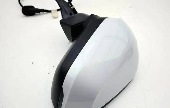 Audi Q3 F3 Manual wing mirror E1041444