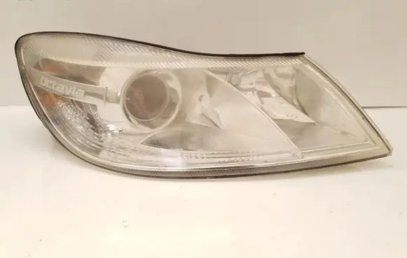 Skoda Octavia Mk2 (1Z) Headlight/headlamp 1Z1941018S