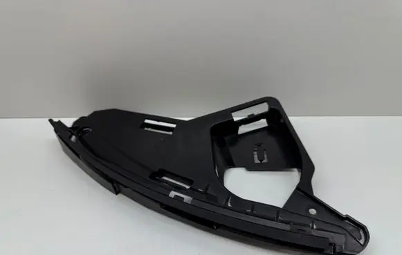 Headlight/headlamp mounting bracket