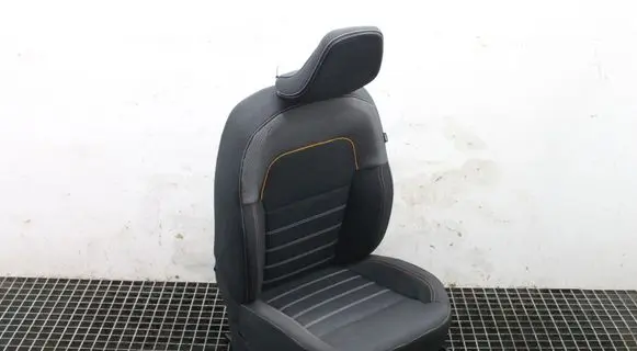 Dacia Sandero III Front driver seat 