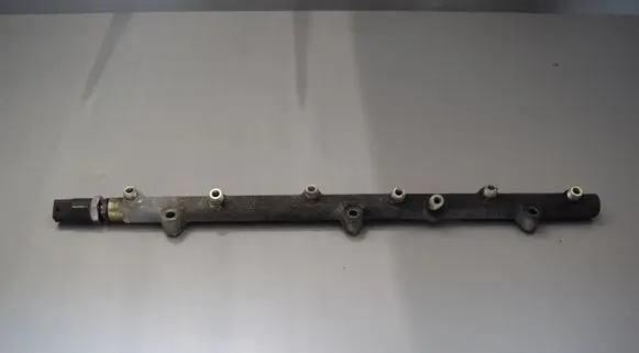 BMW 5 E39 Fuel main line pipe 0445216002
