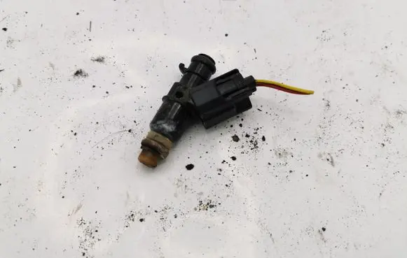 Honda Insight Fuel injector YF08BASY