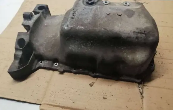Oil sump