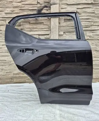 Volvo XC40 Rear door