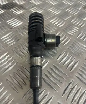 Audi A3 S3 8P Fuel injector 03G130073G