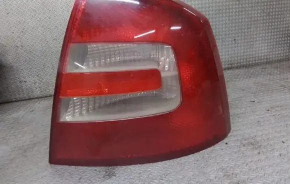 Skoda Octavia Mk2 (1Z) Rear/tail lights 1Z5945096A