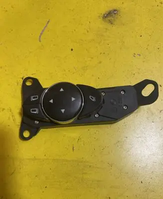 Mercedes-Benz E W211 Wing mirror switch 2118213051