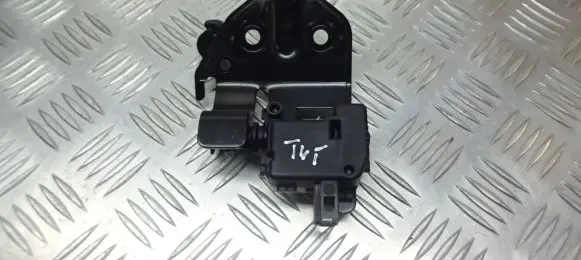 Skoda Octavia Mk2 (1Z) Tailgate exterior lock 1Z0827511C