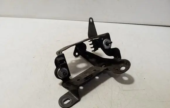 Land Rover Discovery Sport ABS pump bracket EJ322B389AA