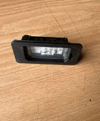 BMW 5 G30 G31 G38 Number plate light 7410302