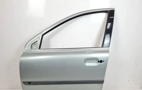 Volvo XC90 Front door
