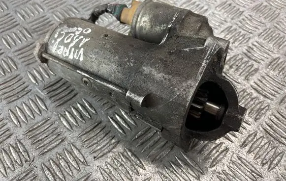 Opel Vivaro Starter motor 8200628419 3G60251MM