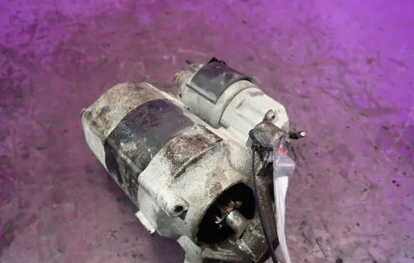 Renault Clio II Starter motor 