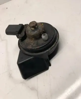 Audi A6 S6 C6 4F Horn signal 4F0951221