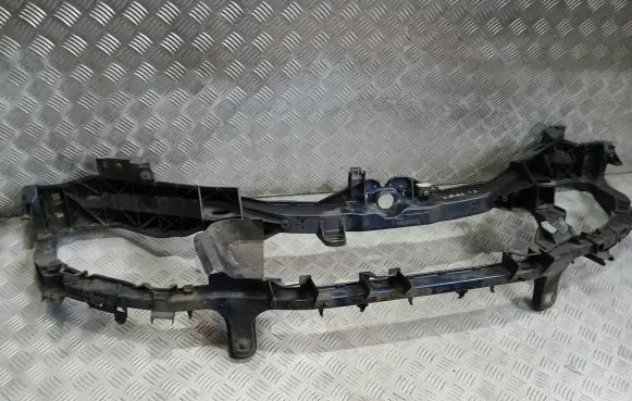 Top upper radiator support slam panel
