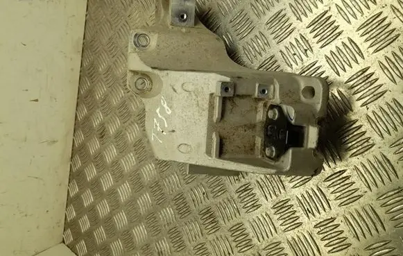 Hyundai Kona I Engine mounting bracket HK15A