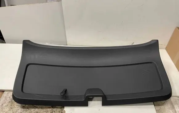 Skoda Octavia Mk3 (5E) Tailgate/boot lid cover trim 5E9867975