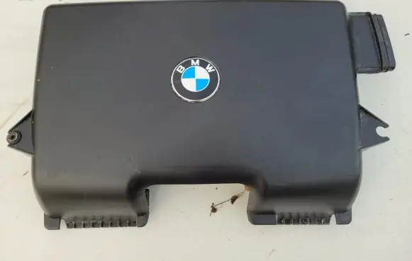 BMW 1 E81 E87 Engine cover (trim) 7561927