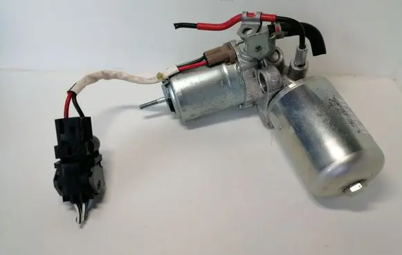 Toyota C-HR I Master brake cylinder 4707047070 3706084148