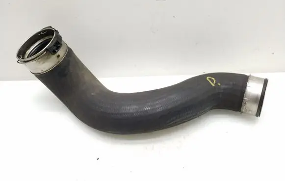 Mercedes-Benz E W212 Intercooler hose/pipe A2045280682