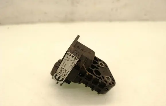 Alfa Romeo Stelvio Radiator mount bracket 50541422