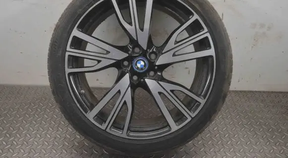 BMW i8 R20 alloy rim 85JX20 ET50