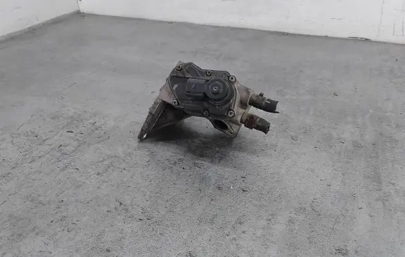 Volkswagen PASSAT B6 EGR valve 06F131503B