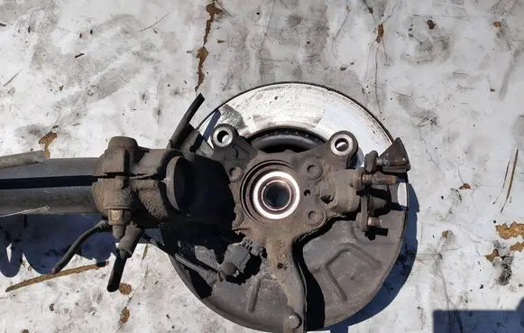 Volkswagen Caddy Front wheel hub spindle knuckle