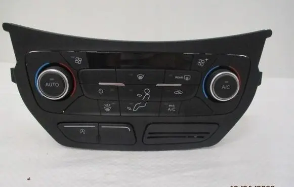 Ford Kuga II Climate control unit