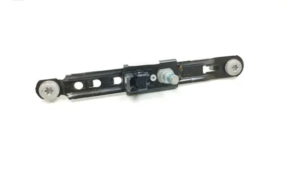 Jeep Cherokee Seat belt adjustment rail 68102536AB V106141