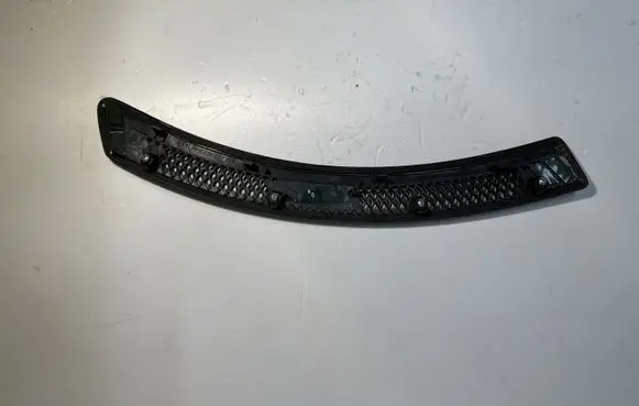 Mitsubishi Lancer Evolution X Fender grill 7407A121