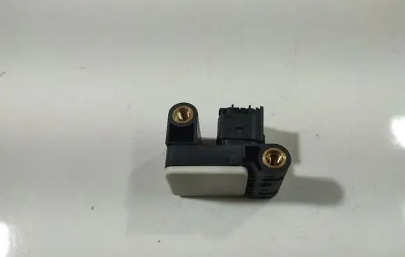 BMW 3 E90 E91 Airbag deployment crash/impact sensor 0285003900