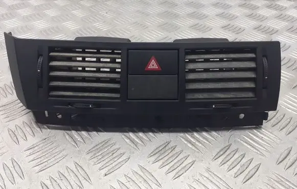 Opel Meriva A Dashboard air vent grill cover trim 13107741