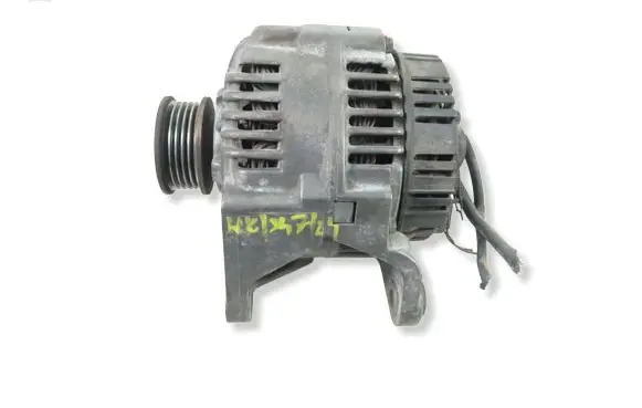Audi A4 S4 B5 8D Generator/alternator 