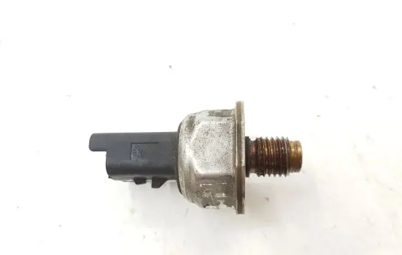 Peugeot 2008 I Fuel pressure sensor 9670076780