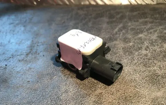 Mercedes-Benz S W221 Airbag deployment crash/impact sensor A0038202826
