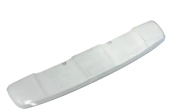 Front bumper lip