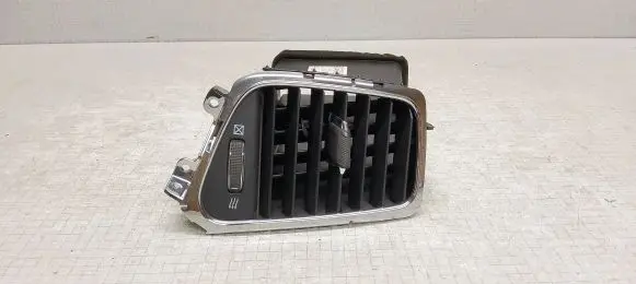 Jeep Grand Cherokee Dash center air vent grill VP00007408 17499F SP15510