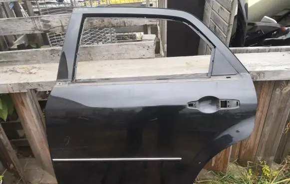 Chrysler 300 - 300C Rear door