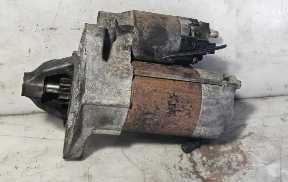 Toyota Yaris Starter motor