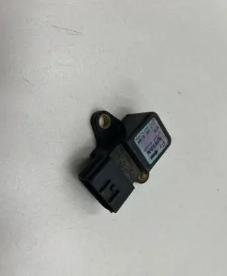Nissan X-Trail T30 ESP acceleration yaw rate sensor 479308H300