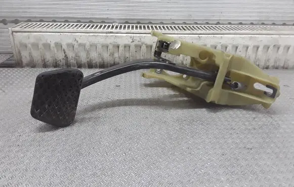 BMW 7 E65 E66 Brake pedal