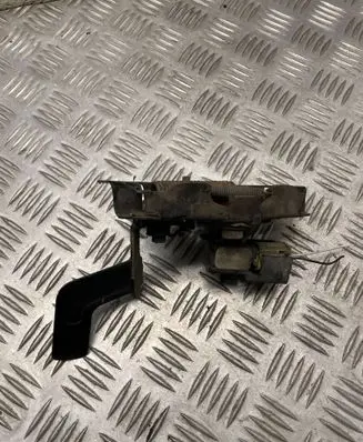 Nissan Juke I F15 Engine bonnet/hood lock/catch