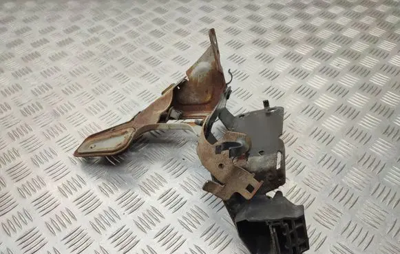 BMW 3 E90 E91 Webasto auxiliary heater mount bracket 7154545 9002406C
